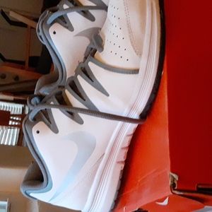 Nike Vapor Court